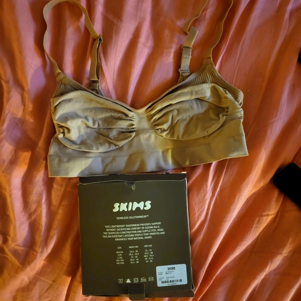 LARGE skims bralette